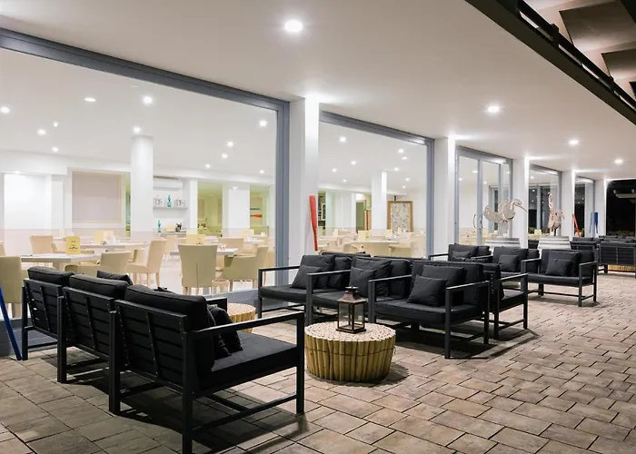 Отель Delfino Проккио