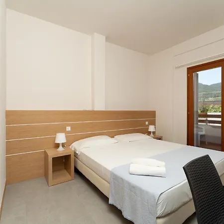 Delfino Procchio (Isola d'Elba)