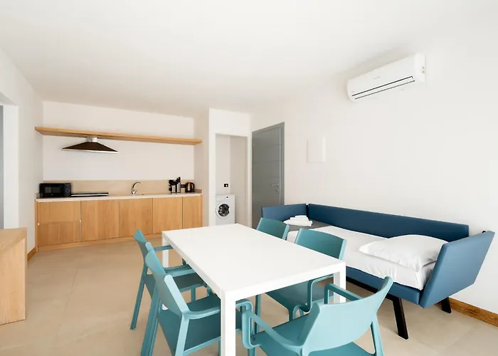 德尔菲诺酒店 3* 普罗基奥