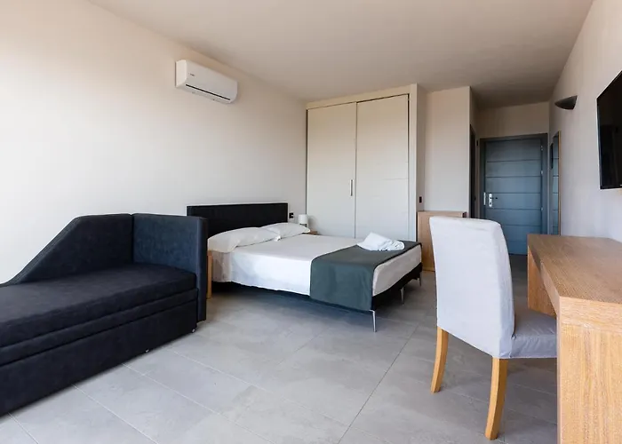 德尔菲诺酒店 酒店