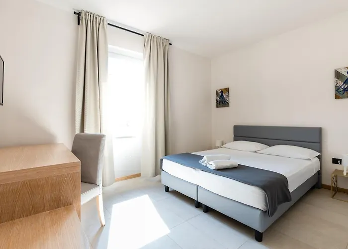 德尔菲诺酒店 3*