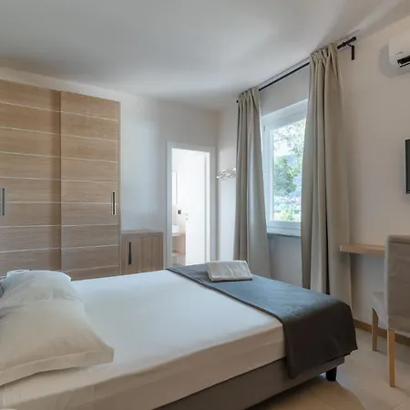 Delfino 3* Procchio (Isola d'Elba)