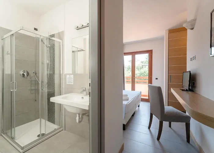 Delfino Szálloda Procchio